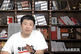 大帝的好帮手！马克西24中12砍下35分5助攻